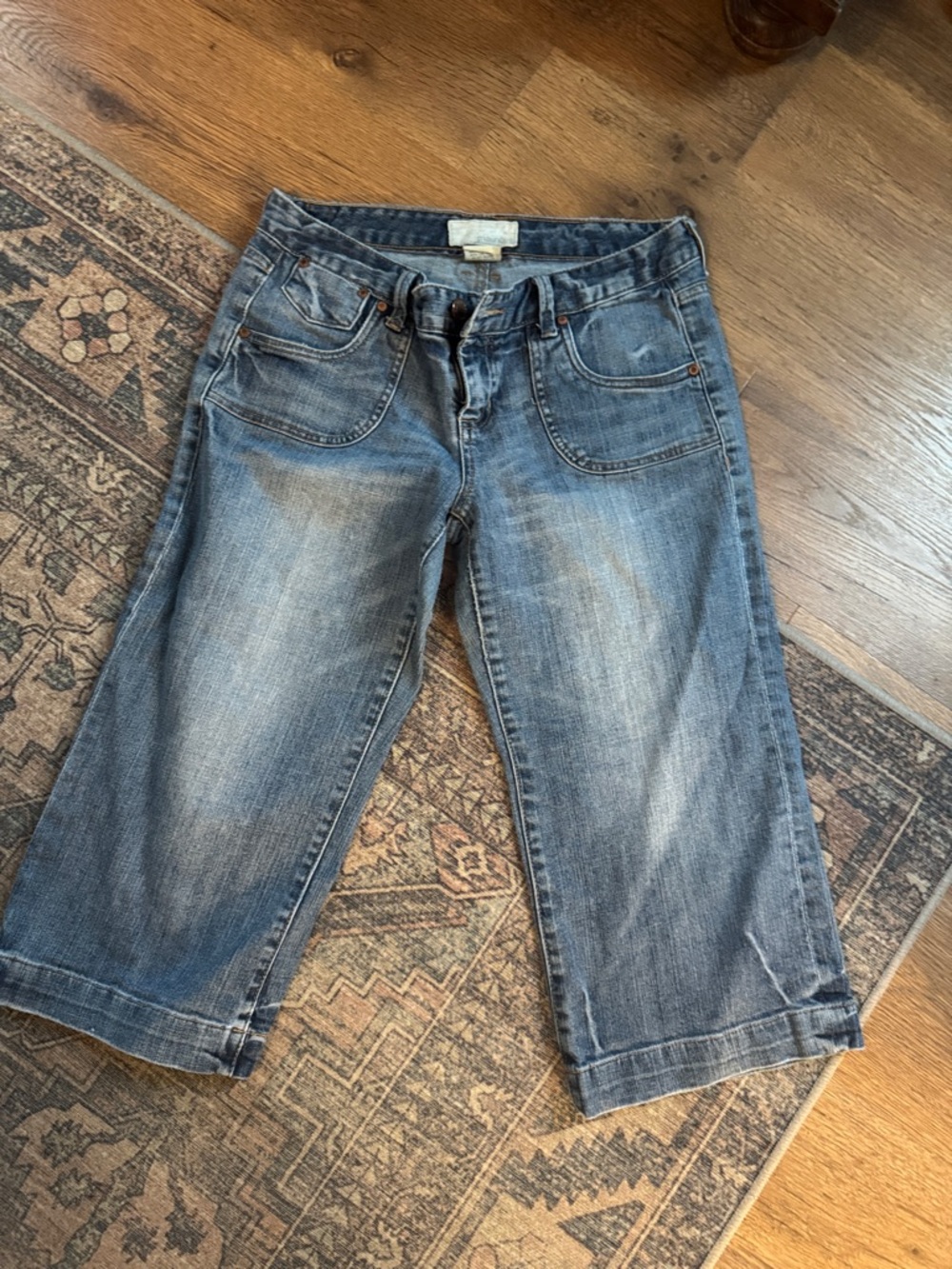 Maurice’s gaucho style capri